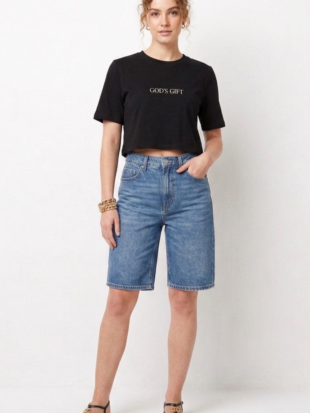 Theo The Label Gods Gift Organic Cotton T-Shirt Size Small
